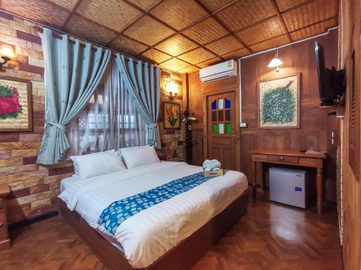 Baanthep Antique Homestay Phre Kültér fotó